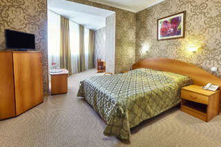 Гостевой дом Малахит 2000 Екатеринбург-0